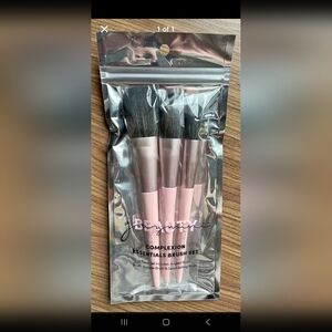 Jazmine Beauty Complexion Essentials 3-Piece Brush Set- NEW!